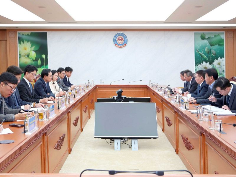 viet_nam_va_han_quoc_se_tiep_tuc_hop_tac_tin_cay_chat_che_va_chan_thanh_vi_loi_ich_cua_hai_nuoc_otis_kr_3_7c12526427